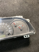 30020768 1999-2004 Chevrolet Tracker Speedometer Instrument Gauge Cluster OEM 30020768