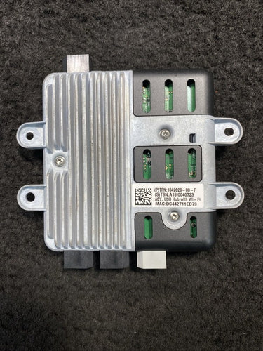 1042829-00-F 2016-2020 Tesla Model X/Y Wi-Fi Control Module USB Hub Unit OEM 1042829-00-F