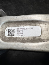 06700320530 2017 Maserati Levante Front Left Spindle Knuckle Wheel Hub OEM 06700320530