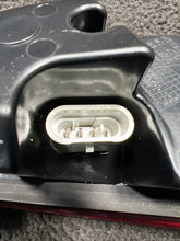 670009228 2014 Maserati Quattroporte Right Side Inner Trunk Taillight Lamp OEM 670009228