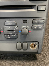 30737972-1 03-06 Volvo XC90 Dash Radio Screen HVAC Climate Control Panel Assy OEM 307379721