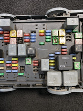 15092625 2007-2009 Chevrolet Yukon Denali Engine Fuse Box OEM 15092625