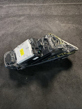 92101-G9500 22-23 Genesis G70 Front Left Driver Headlight Lamp LED OEM *DAMAGED* 92101-G9500