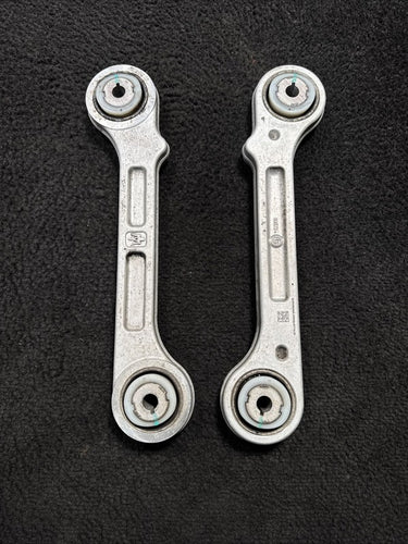 2017 Maserati Levante Rear Left & Right Control Arms OEM