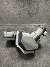 7843291 2013 BMW F10 M5 Left Driver Side Intake Air Cleaner Box OEM 7843291