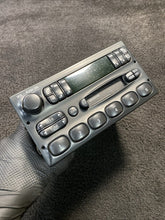 F8AF-19B132-AA 1998-2000 Lincoln Town Car Ford AM FM Cassette Radio Stereo OEM F8AF-19B132-AA