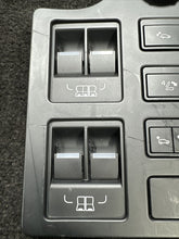 HY3214D340A 2018 Land Rover Discovery Rear Seat Fold Suspension Loading Control Switch OEM