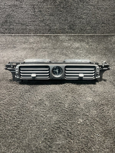 2002 Jaguar Vandenplas Center Dash Air Vent W/ Clock OEM LNF4315AA