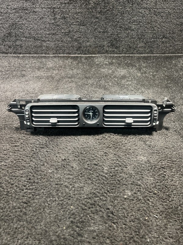 2002 Jaguar Vandenplas Center Dash Air Vent W/ Clock OEM LNF4315AA