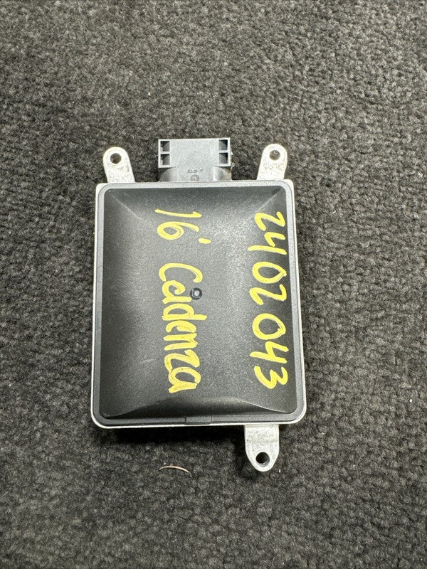 95811-3R100 2016 Kia Cadenza Left Blind Spot Sensor Module OEM 95811-3R100