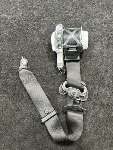 2017 BMW F30 320xi Front Right Seat Belt Retractor Assembly Black OEM