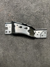 8737259 2023 BMW X1 Front Bumper Cover Brace Bracket Left OEM 8737259