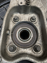 2015 Maserati Ghibli Front Left Spindle Knuckle Wheel Hub OEM 18k