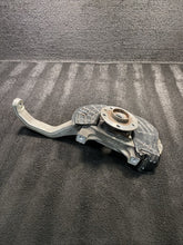 2015 Maserati Ghibli Front Left Spindle Knuckle Wheel Hub OEM 18k