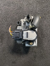 X43-9F991-CC 2002-2008 Jaguar X-Type Engine Throttle Body Assembly OEM X43-9F991-CC