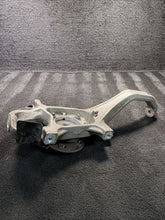 2015 Maserati Ghibli Front Left Spindle Knuckle Wheel Hub OEM 18k