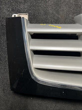 15070106 2006 Cadillac Escalade Front Upper Grille OEM 15070106 Black