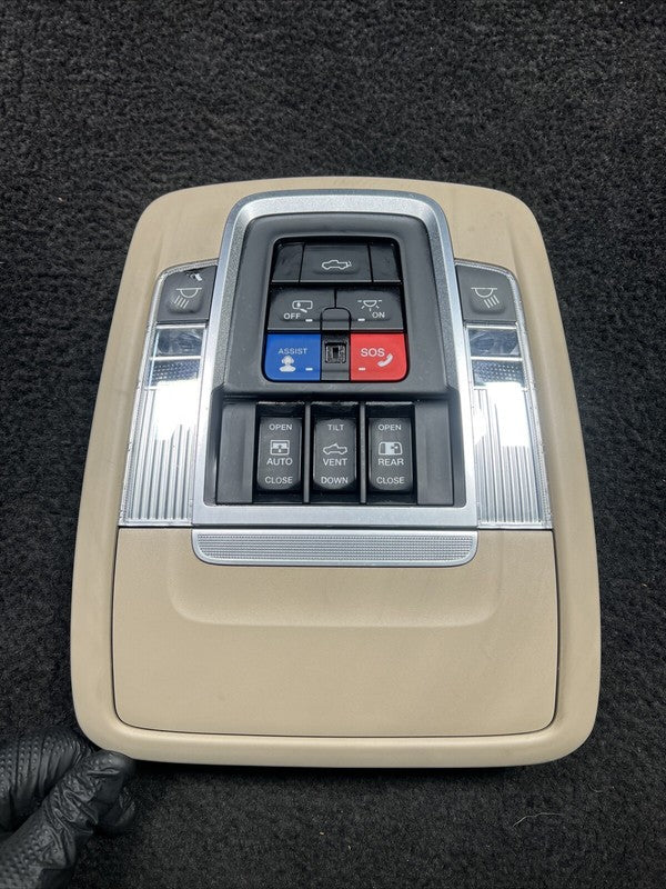 P6EJ941L1AF 2020 Dodge Ram 3500 Front Overhead Console Dome Light OEM P6EJ941L1AF