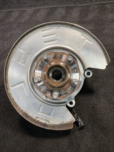 1044416-00-F 17-23 Tesla Model 3 Rear Right Knuckle Spindle Hub &Dust Shield OEM 1044416-00-F