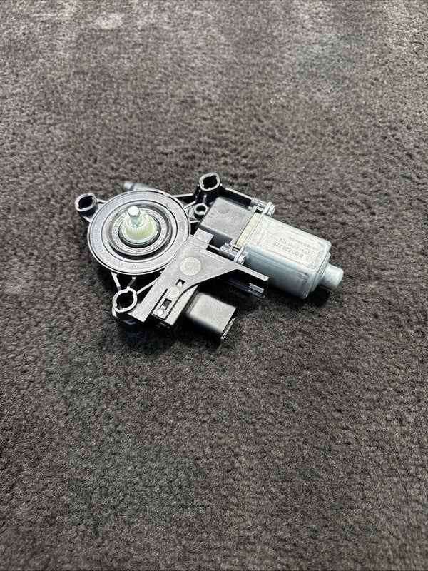 0130823329 2025 Tesla Model Y Front Window Regulator Motor OEM 0130823329