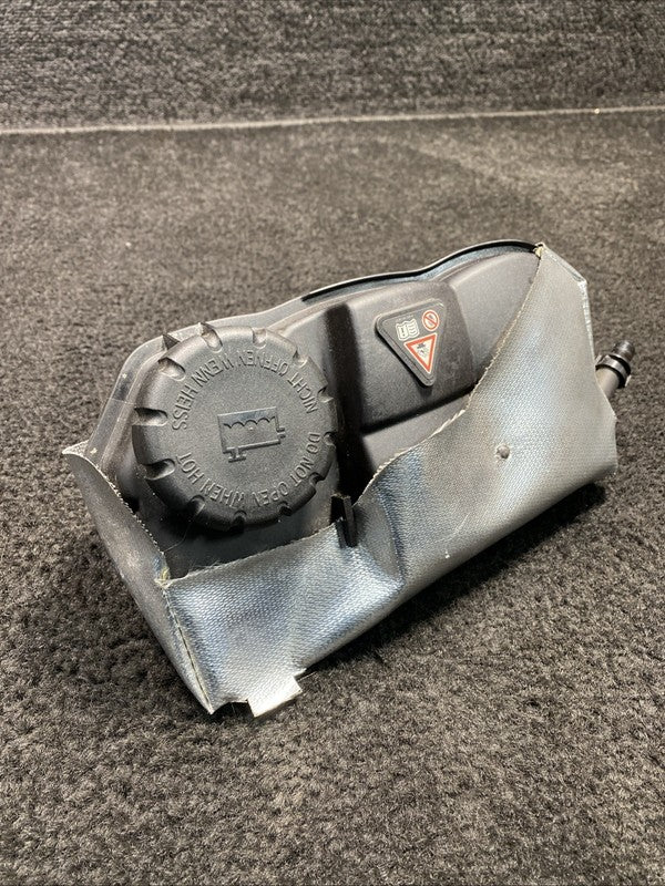 A1772000885 2018 Mercedes E63s AMG Coolant Expansion Reservoir Tank OEM A1772000885