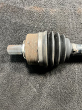 32240323 2019 Volvo XC90 Front Right CV Axle Shaft OEM 32240323