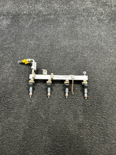 0280151247 11-16 Chevrolet Cruze Fuel Rail Assembly W/ Injectors OEM 0280151247