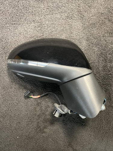 021095 11-14 Volkswagen Touareg Front Right Passenger Door Side View Mirror OEM 021095