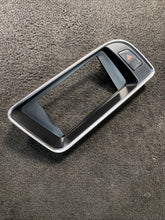 8R1857186P3Q7 09-14 Audi Q5 Center Dash Screen Bezel Trim W/ Hazard Switch OEM 8R1857186P3Q7