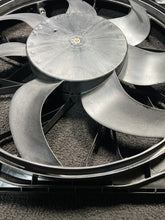 32252374 2019 Volvo XC90 Engine Cooling Fan Assembly OEM 32252374