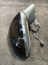 021095 11-14 Volkswagen Touareg Front Right Passenger Door Side View Mirror OEM 021095
