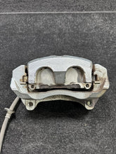 2020 Toyota Highlander Front Right Brake Caliper Assembly OEM