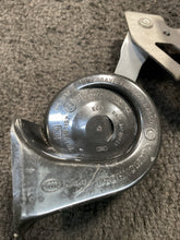 2018 Mercedes E63s AMG Signal Horns W/ Bracket OEM