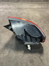 561945208B 2016-2019 Volkswagen Passat Rear Right Passenger Tail Light Lamp OEM 561945208B