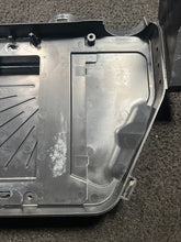 31439651 2019 Volvo XC90 Engine Air Intake Inlet Duct OEM 31439651