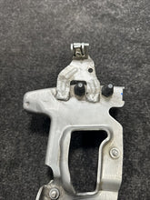 A1770902641 2014-2020 Mercedes Benz Pressure Solenoid Valve Bracket OEM A1770902641