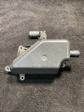 2118312 2019 Kenworth T880 MX-13 Paccar Inlet Silencer OEM 2118312