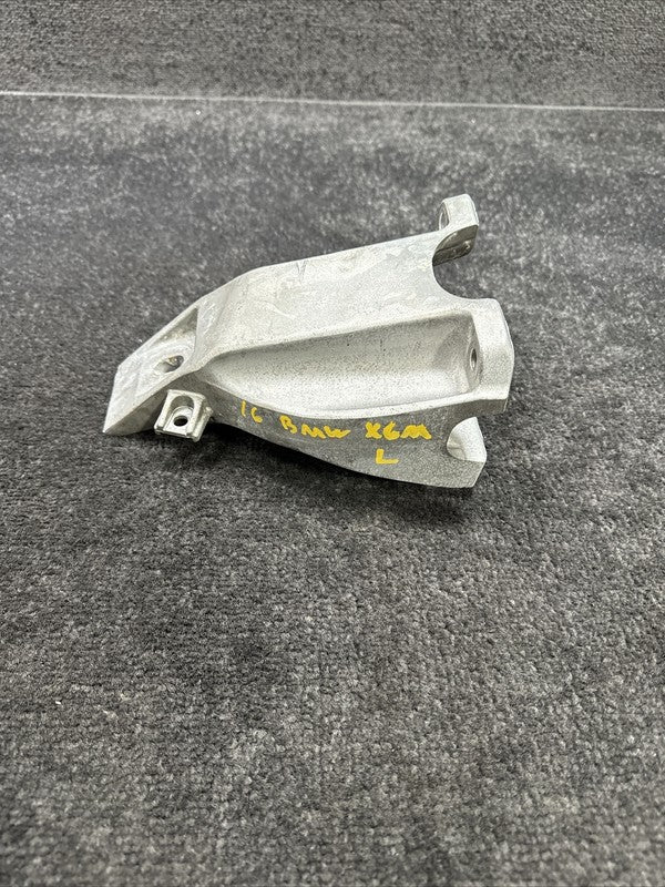 6852861 2016 BMW X6M Left Engine Motor Mount Bracket OEM 6852861