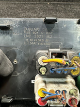 LNC2822BD 1998 Jaguar XJR Front Engine Fuse Relay Box OEM LNC2822BD