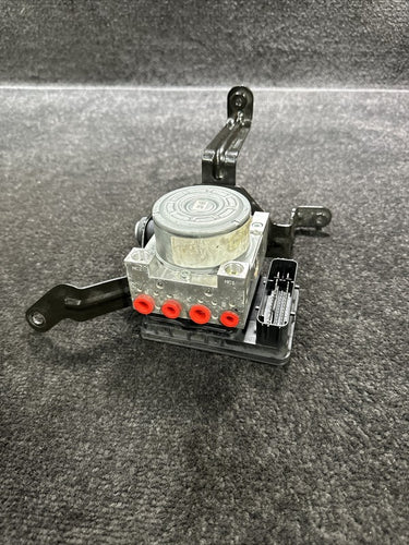 MR3C-2C219-CA 2022 Ford Mustang GT ABS Antilock Brake Pump OEM MR3C-2C219-CA