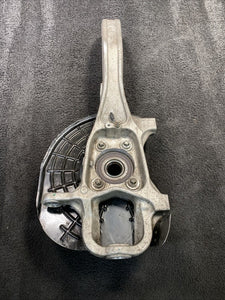 2014 Maserati Ghibli Front Left Spindle Knuckle Wheel Hub OEM
