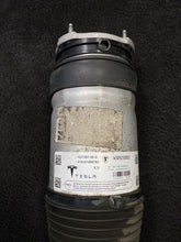 1027361-00-G 16-20 Tesla Model X Right/Left Front Air Suspension Strut Shock OEM 1027361-00-G