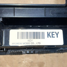 96110-2M000YHG 2012 Hyundai Genesis Coupe Radio Stereo Keyboard Preset Panel PN:96110-2M000YHG