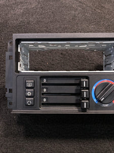 65811384121 1989-1995 BMW E34 525i Front HVAC Climate Control W/ Radio Bezel OEM 65811384121