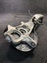 670034831 2017 Maserati Levante Front Right Spindle Knuckle Wheel Hub OEM 670034831 OEM