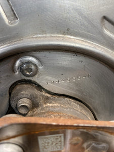 1044416-00-F 17-23 Tesla Model 3 Rear Right Knuckle Spindle Hub &Dust Shield OEM 1044416-00-F