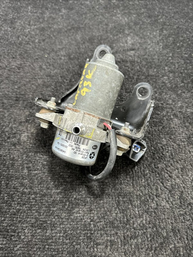 04581541AA 2013 Dodge Caravan Vacuum Pump OEM 04581541AA