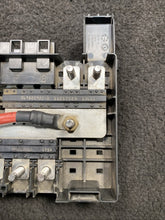 84095549 2017 GMC Sierra 2500 Denali Battery Power Distribution Tray OEM 84095549