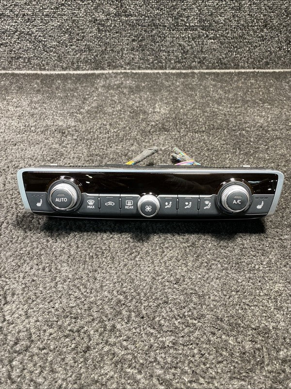 8V0820043Q 2017 Audi S3 Center Dash Climate Control Panel OEM 8V0820043Q