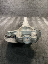 2015 Maserati Ghibli SQ4 Front Left Spindle Knuckle Wheel Hub OEM